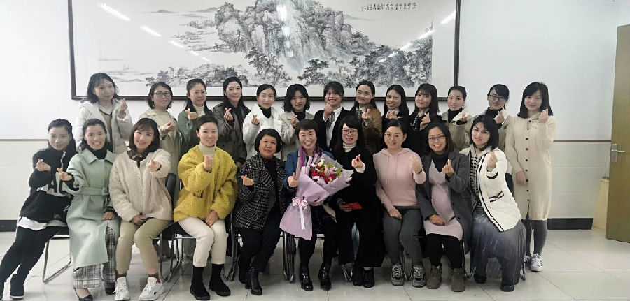 科研之路我们共成长陈碧霄名师工作室课题论文撰写培训